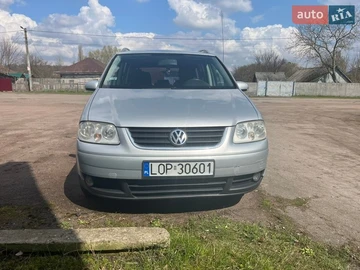 Авто Volkswagen Touran 2004 № 8711717