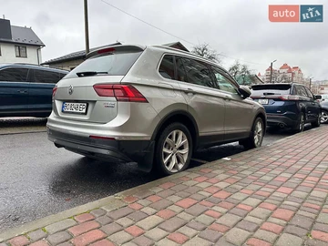 Авто Volkswagen Tiguan 2017 № 8711880