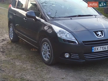 Авто Peugeot 5008 2010 № 8711955
