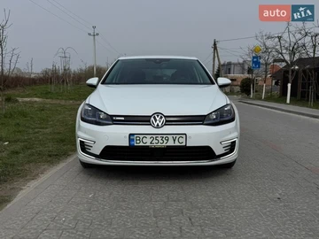 Авто Volkswagen E-Golf 2019 № 8712422