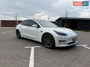 Авто Tesla Model 3 2022 № 8712441