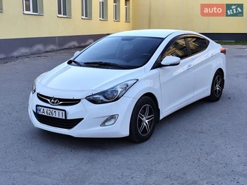 Авто Hyundai Elantra 2013 № 8713107