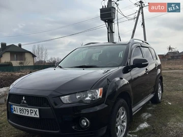 Авто Mitsubishi Outlander Xl 2010 № 8713127