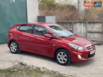 Авто Hyundai Accent 2013 № 8713140