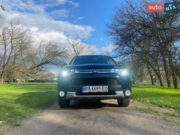 Авто Mitsubishi Outlander 2015 № 8713299