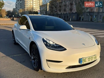 Авто Tesla Model 3 2019 № 8713325
