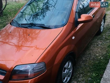 Авто Chevrolet Aveo 2005 № 8713535