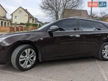 Авто Chevrolet Cruze 2013 № 8713677