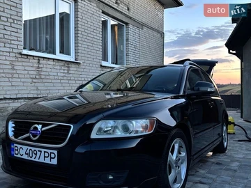 Авто Volvo V50 2011 № 8713686