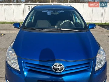 Авто Toyota Auris 2011 № 8714092