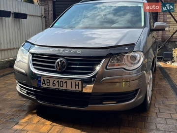 Авто Volkswagen Touran 2007 № 8714274