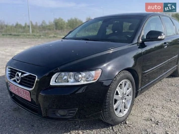 Авто Volvo V50 2010 № 8714415