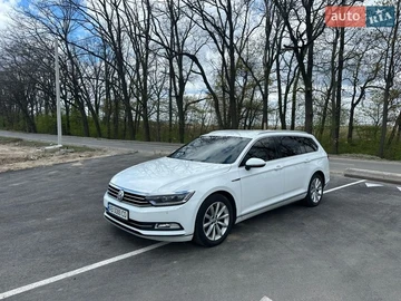 Авто Volkswagen Passat 2018 № 8714827