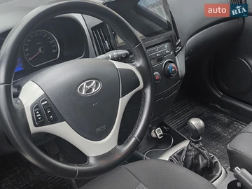 Авто Hyundai I30 2008 № 8715413