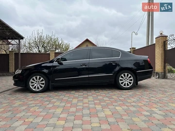 Авто Volkswagen Passat 2010 № 8715427