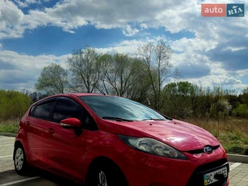 Авто Ford Fiesta 2012 № 8715428