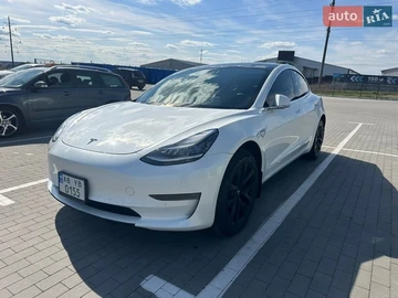 Авто Tesla Model 3 2019 № 8715632