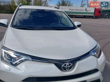 Авто Toyota Rav4 2016 № 8715636