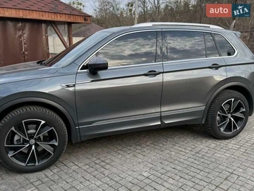 Авто Volkswagen Tiguan 2017 № 8715650