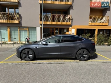 Авто Tesla Model 3 2018 № 8716091