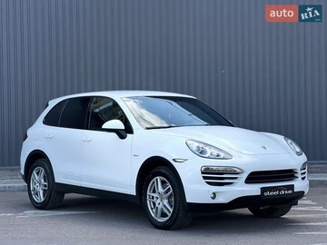 Авто Porsche Cayenne 2013 № 8716108