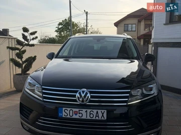 Авто Volkswagen Touareg 2017 № 8716121