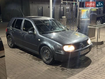 Авто Volkswagen Golf 2004 № 8716305