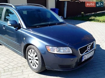 Авто Volvo V50 2011 № 8716344