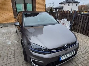Авто Volkswagen E-Golf 2014 № 8716361