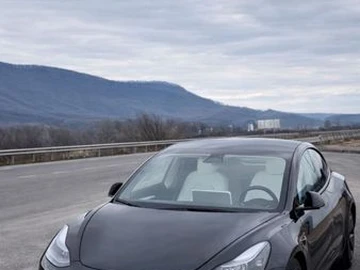 Авто Tesla Model 3 2023 № 8716734