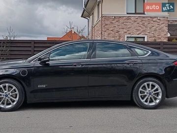 Авто Ford Fusion 2018 № 8716735