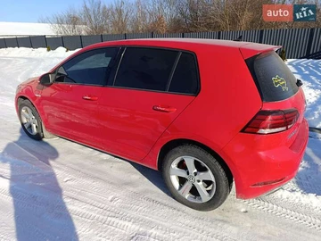 Авто Volkswagen E-Golf 2020 № 8716897