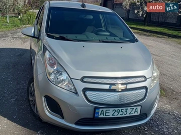 Авто Chevrolet Spark 2015 № 8717110