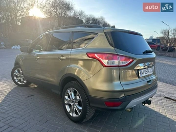 Авто Ford Escape 2013 № 8717117