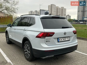 Авто Volkswagen Tiguan 2018 № 8717191