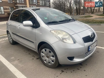 Авто Toyota Yaris 2006 № 8717278
