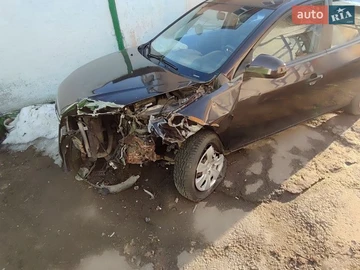 Авто Hyundai Elantra 2010 № 8717321