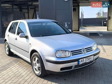 Авто Volkswagen Golf 2002 № 8717327