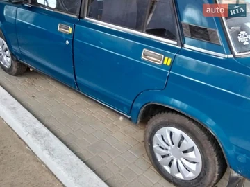 Авто ВАЗ 2107 2002 № 8717575