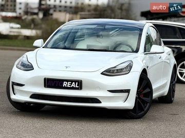 Авто Tesla Model 3 2019 № 8717691