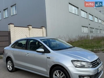 Авто Volkswagen Polo 2019 № 8717956