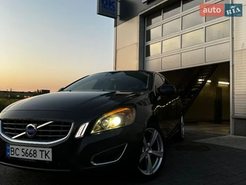 Авто Volvo V60 2011 № 8717972
