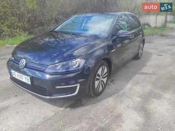 Авто Volkswagen E-Golf 2016 № 8717973