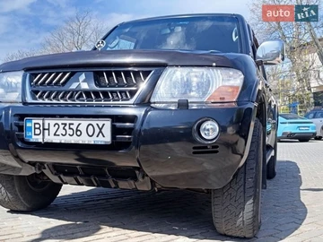 Авто Mitsubishi Pajero Wagon 2004 № 8717975