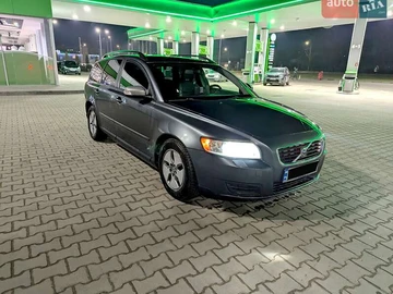 Авто Volvo V50 2010 № 8718845