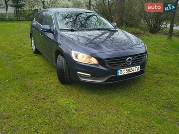 Авто Volvo V60 2014 № 8719017