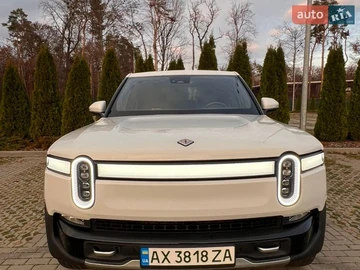 Авто Rivian R1T 2022 № 8719219