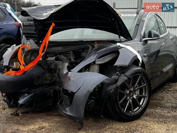 Авто Tesla Model 3 2019 № 8719659