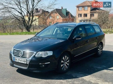 Авто Volkswagen Passat 2010 № 8719689