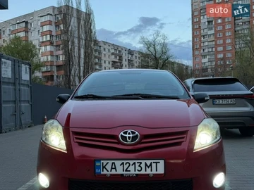Авто Toyota Auris 2010 № 8719712